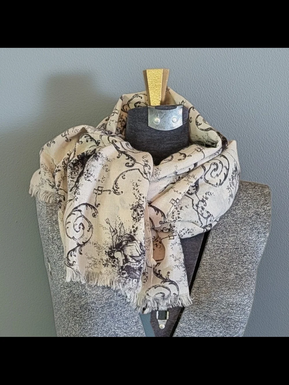 NWOT Vintage 90s Ivory & Black Art Print European Cashmere Wrap Scarf 72